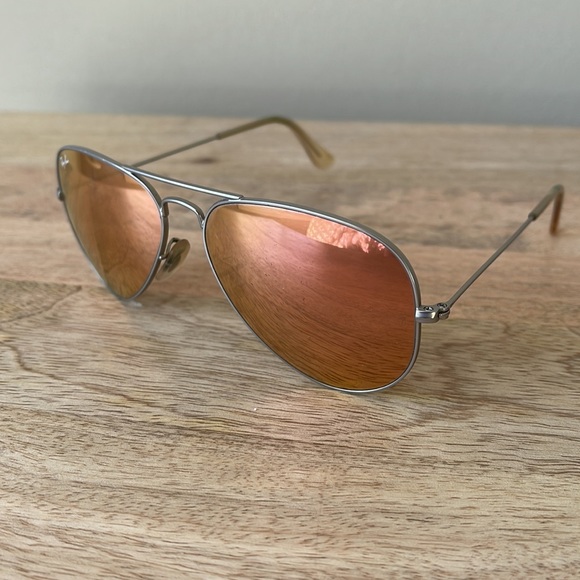 Ray-ban Aviator Sunglasses - Picture 3 of 6